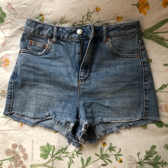 Topshop High Waisted Denim Shorts - Picture 1 of 9